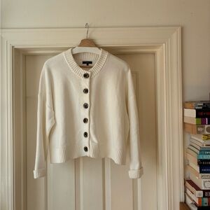 Quince Cream Button-Front Cropped Cardigan